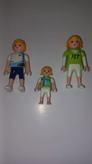Playmobil figuras y pelota
