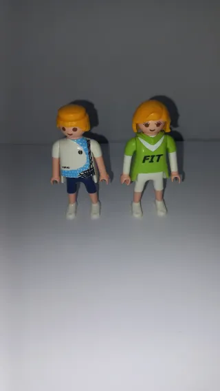 Playmobil figuras y pelota