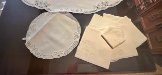 Mantelería de Brujas