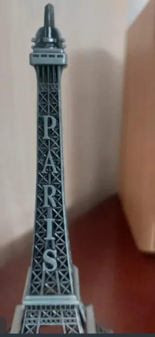 Torre Eiffel Souvenir