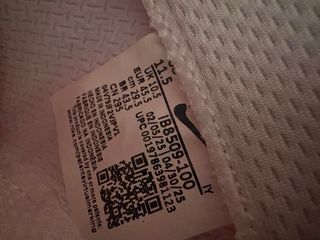 Zapatillas Futsal Nike Blancas y Rojas