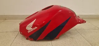 Tapa depósito Honda CBR 600 RR Roja 2005 pc37