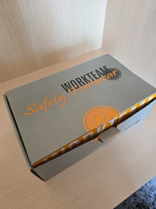 NUEVOS ♡ Zapatos de Trabajo / Seguridad - Talla 36