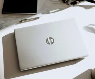 Portátil HP Gris/Plateado 2022