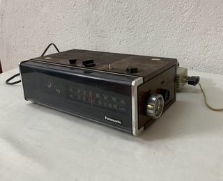 Radio reloj despertador Panasonic vintage