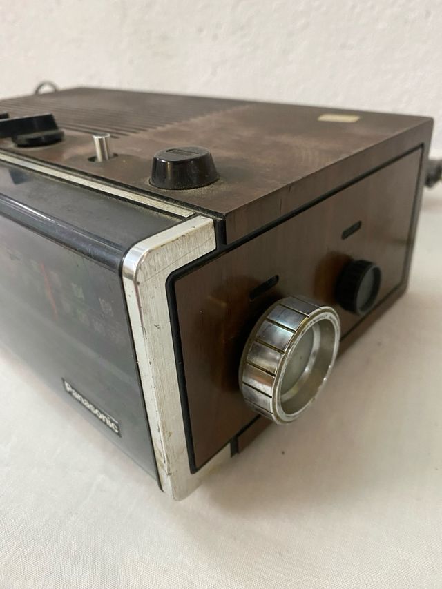 Radio reloj despertador Panasonic vintage