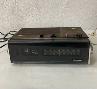 Radio reloj despertador Panasonic vintage