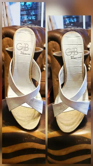 Maravillosas sandalias mules piel Farrutx