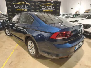 Volkswagen Passat 2022