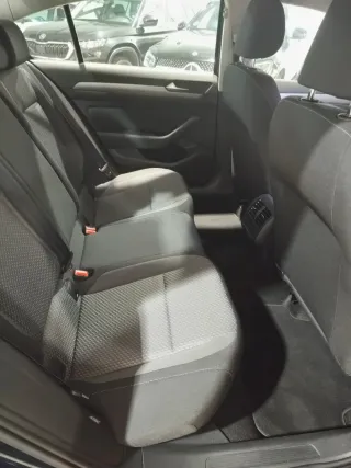 Volkswagen Passat 2022