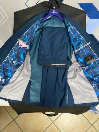Traje azul marino completo Talla M