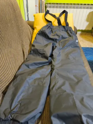 Pantalón de esquí niño talla 10 sin estrenar