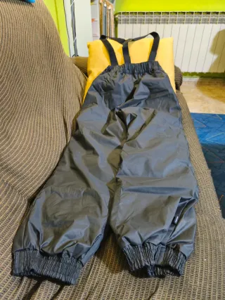 Pantalón de esquí niño talla 10 sin estrenar