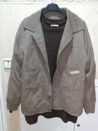 Chaqueta tipo pana y jersey lana de hombre