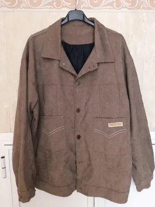 Chaqueta tipo pana y jersey lana de hombre