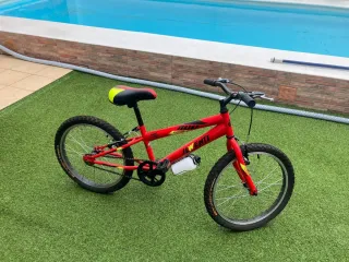 Bicicleta Infantil Roja JUVENTI