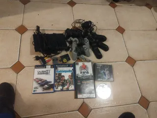 Lote PlayStation 2: Consola, Mandos y play1