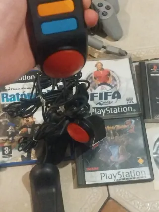 Lote PlayStation 2: Consola, Mandos y play1