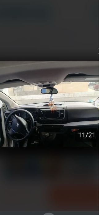 Peugeot Traveller 2019