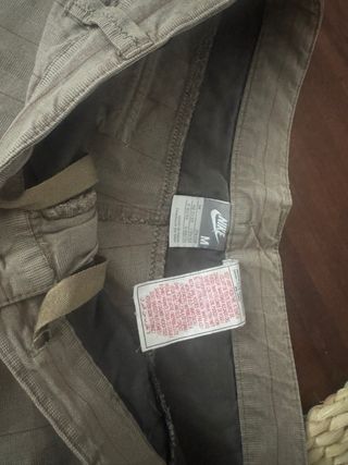 Pantalón corto Nike gris talla L