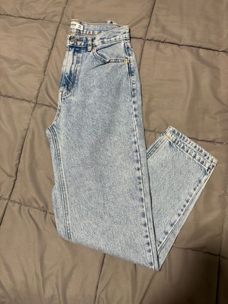 Pantalón vaquero largo