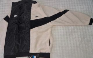 Chaqueta polar reversible Nike Beige/Negro