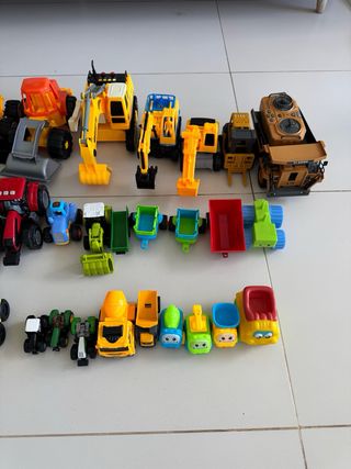 Lote Juguetes Construcción Camiones y Maquinaria