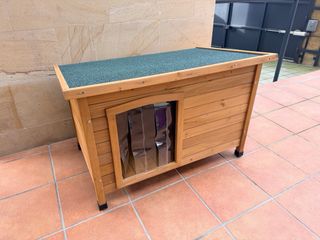 Caseta para perro de madera