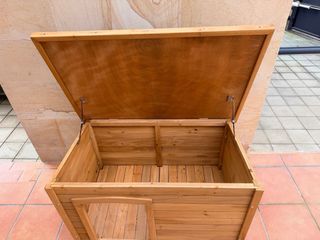 Caseta para perro de madera