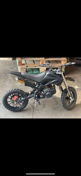 Mini moto negra
