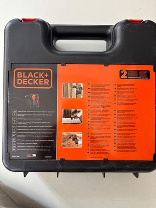 Taladro Black+Decker 710W Maletín