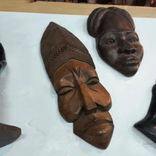 Máscaras y figuras Africana antiguas lote