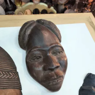 Máscaras y figuras Africana antiguas lote