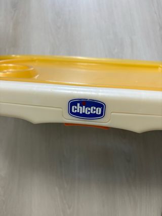 Trona Chicco bebé con estampado infantil