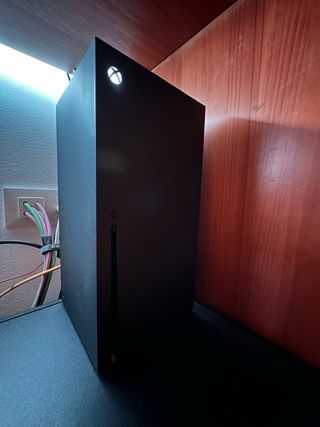 Xbox Series X + Expansion Card (1tb) + MH Wilds