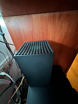 Xbox Series X + Expansion Card (1tb) + MH Wilds