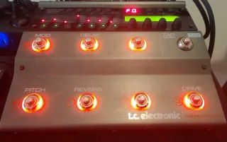 Pedalera multiefectos TC Electronic Nova System