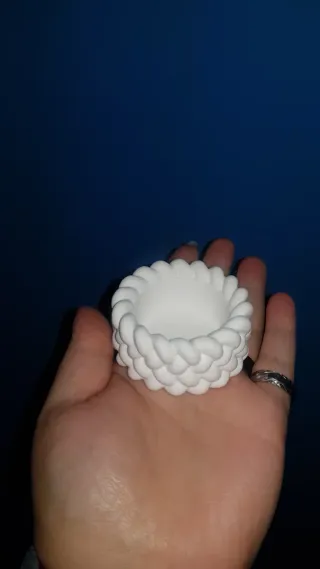 Vasetto decorativo in gesso