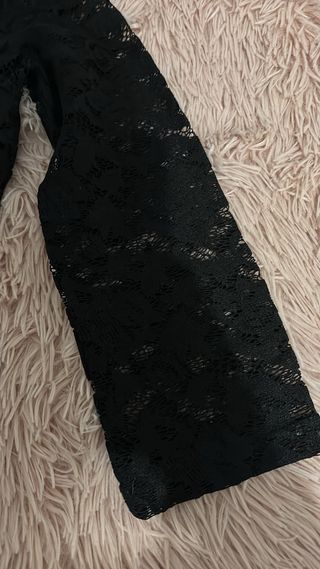 Vestido de encaje negro