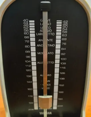 Metrónomo YAMAHA MN-7 Años 80