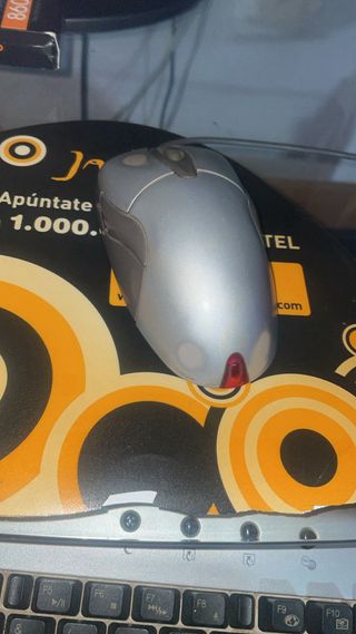 Ordenador sobremesa para piezas sin dusco duro