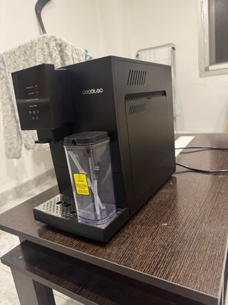 Cafetera Cecotec Cremmaet Compactccino Black