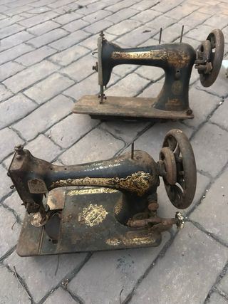 Máquina de Coser Antigua Singer