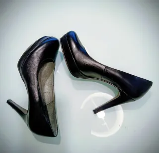 Zapatos de tacón negros