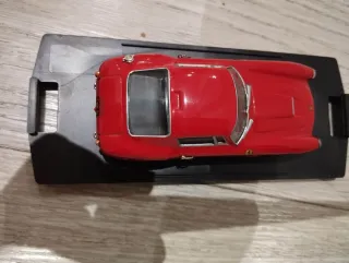 Coche de juguete Ferrari 250 SWB de coleccionista