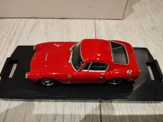 Coche de juguete Ferrari 250 SWB de coleccionista
