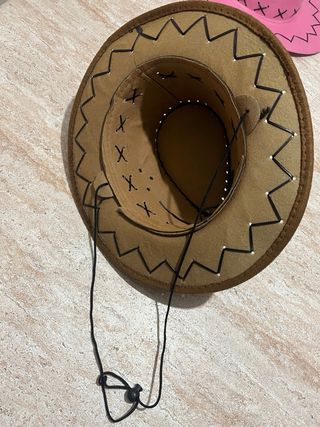Sombreros de disfraz vaquero y sheriff 4 eu/unidad