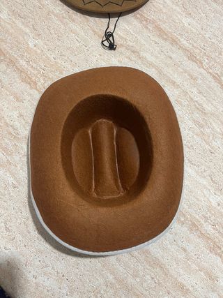Sombreros de disfraz vaquero y sheriff 4 eu/unidad
