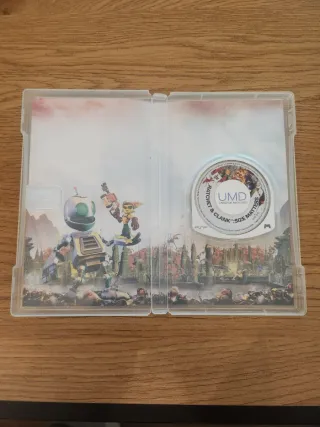 Juego PSP Ratchet & Clank: El Tamaño Importa