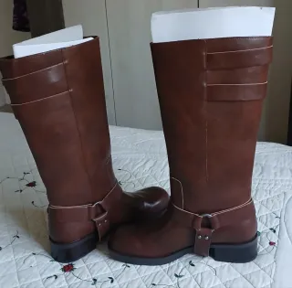 Botas altas Stradivarius a estrenar